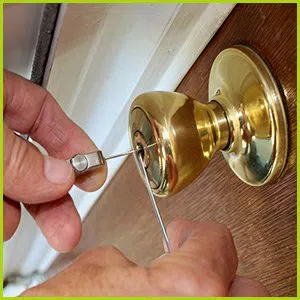 Expert Locksmith Services Tucson, AZ 520-226-3841 Expert Locksmith Services Tucson, AZ 520-226-3841 - 5-lock-opening